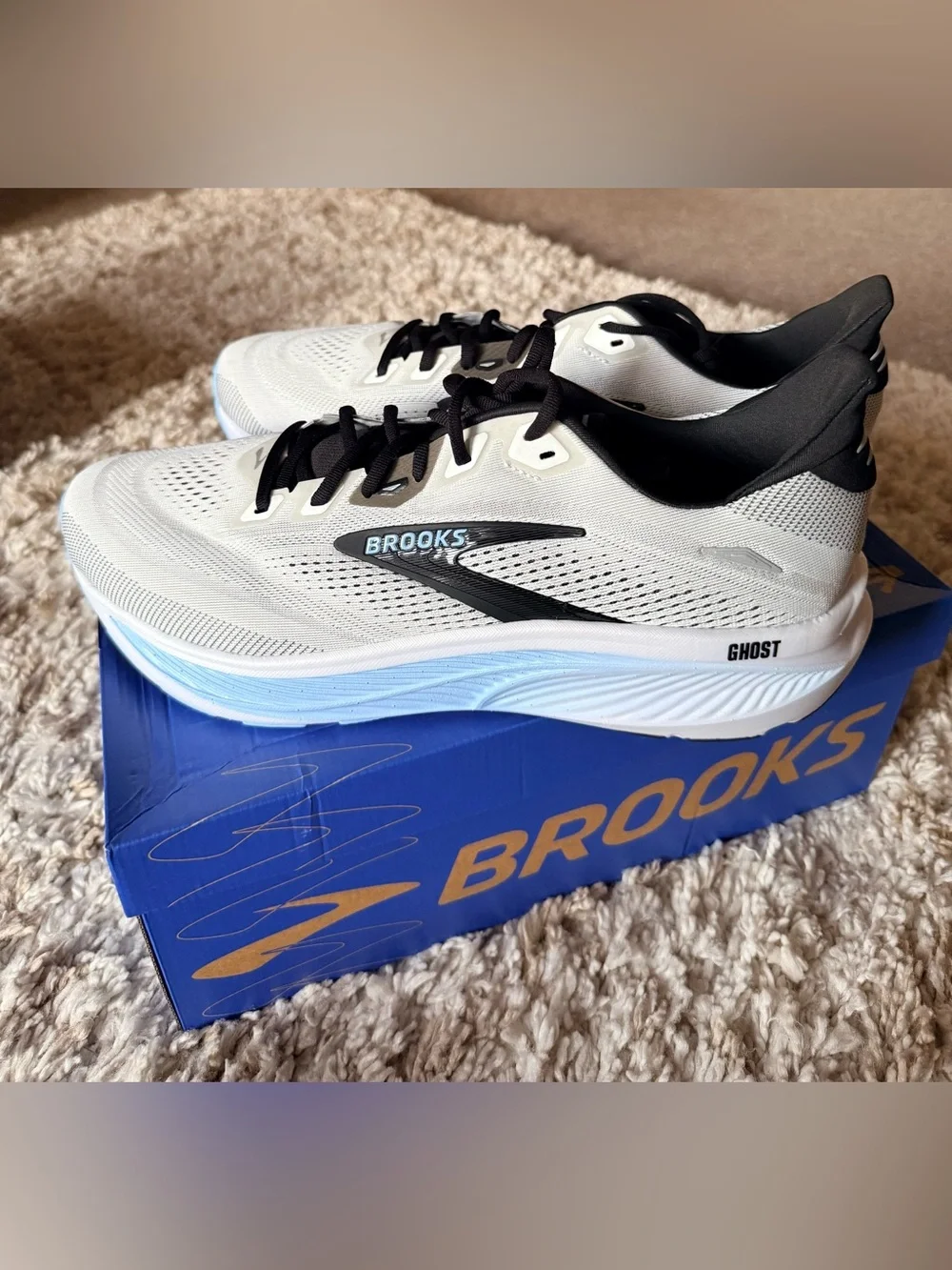 Brooks Ghost 18 Men’s Running Shoe – Size 14